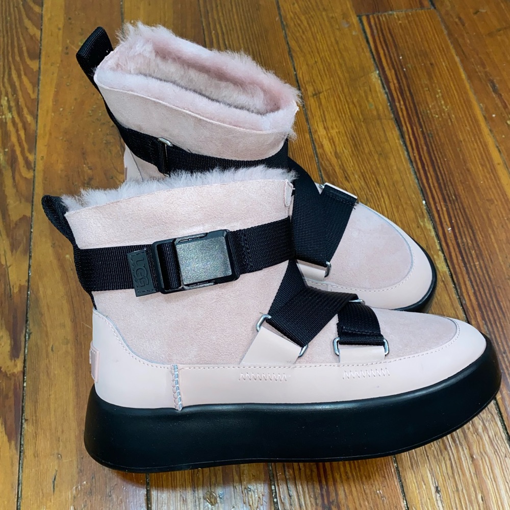 UGG Australia Classic Boom Buckle Boots Suede 5 6 - Picture 4 of 11